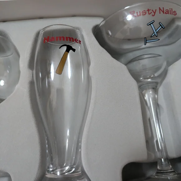Cordial Glass Set "The Handy Man" - Picture 5 of 8
